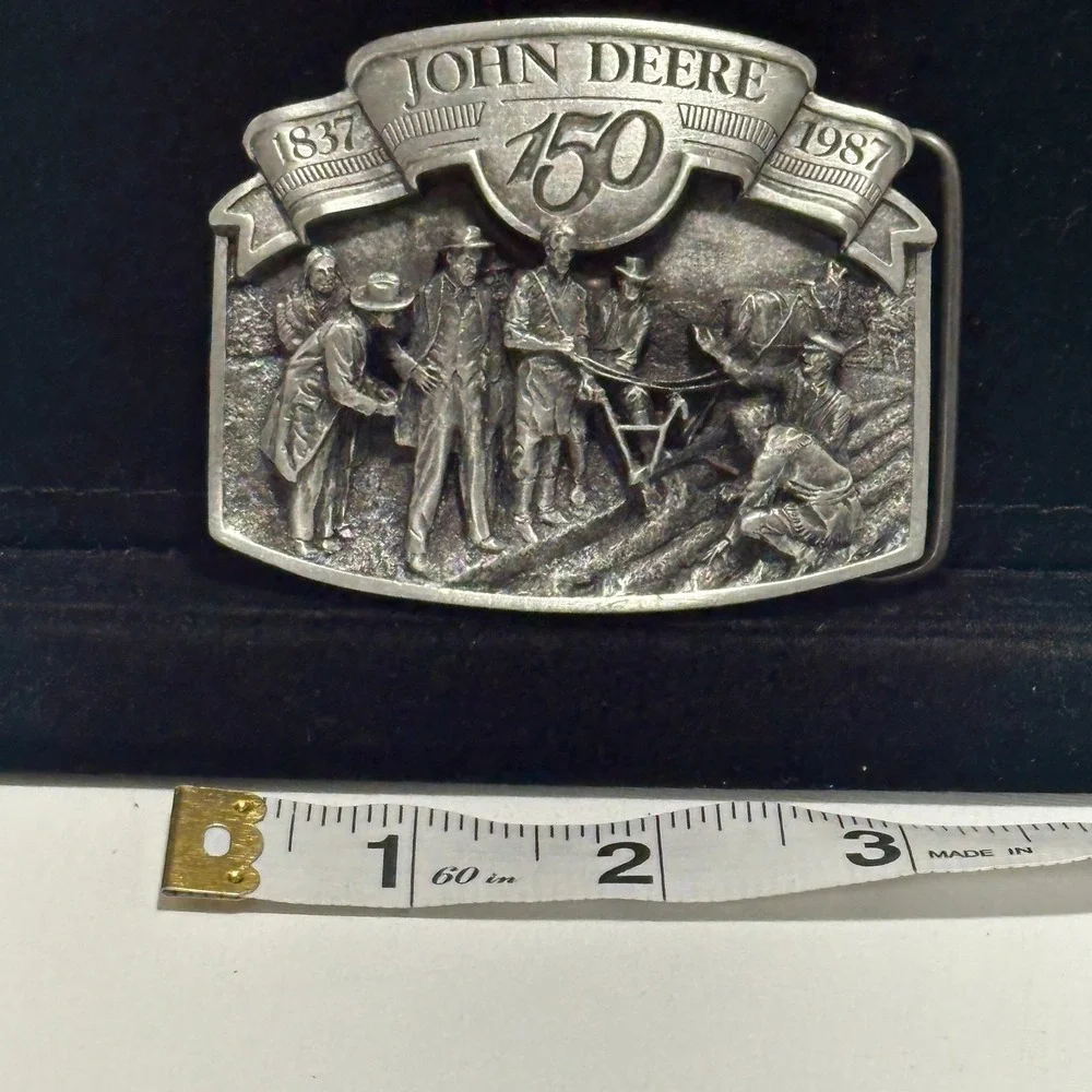 1987 John Deere 150th Anniversary Belt Buckle 15113 Self Scouring Plow 1837